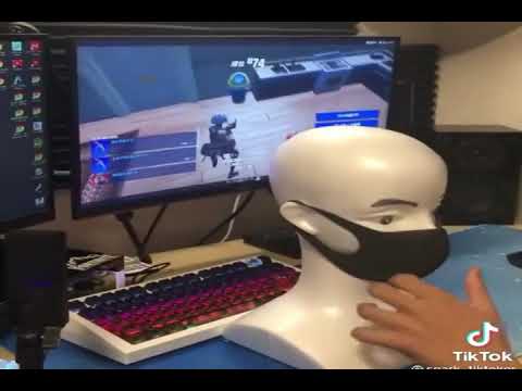 VR mask usage with gaming setup display